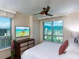 1 Bedroom Accessible Suite with mountain view