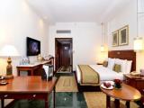 Standard room with pool view