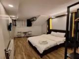 Standard room with balcony and with garden view