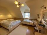 Classic Triple room with balcony