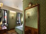 Superior Double room with canal view