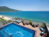 Suite with ocean view
