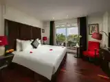 Executive room with balcony and with city view