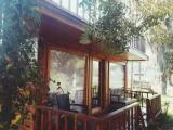 Bungalow with garden view