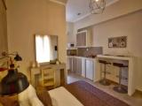 Standard Triple room with pool view