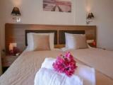 Standard Triple room with inland view