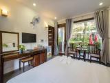 Standard Double room with lake view