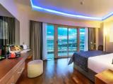 2 Bedrooms Standard Family room with partial sea view