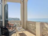 Executive Suite with pool view