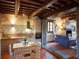 5 Bedrooms Cottage