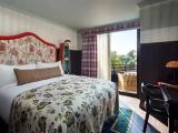 Graduate Double room with balcony and with river view