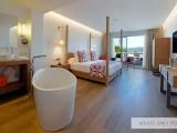 Suite with garden view