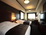 Corner Double room City View
