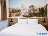 Standard room with city view