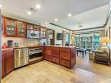 2 Bedrooms Apartment with partial ocean view