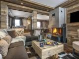 Suite with mountain view