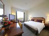 Deluxe room with pool view