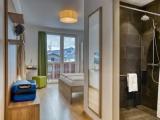 2 Bedrooms Standard Quadruple Family room with balcony