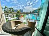 Standard room with pool view