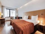 Standard Quadruple room with view