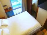 Economy room with city view