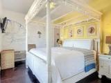 Standard room with balcony