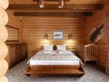 Suite with mountain view