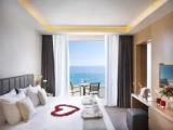 Honeymoon Suite with sea view