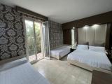 Classic Quadruple room