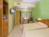 Standard Double room with partial sea view
