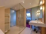 Suite with lake view