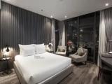Suite with city view