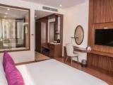 Grand Double room with partial ocean view