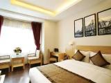 Superior room with city view