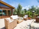 2 Bedrooms Villa