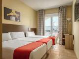 Standard Triple room with balcony