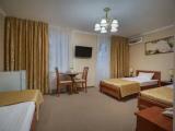 Standard Triple room with balcony