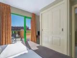 Suite oceanfront
