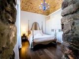 Suite with mountain view