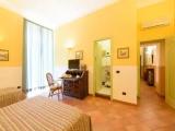 Standard Triple room with balcony