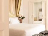 Suite with water view