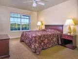 2 Bedrooms Single Suite