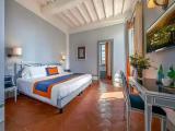 Premier room