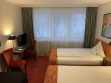 Standard Triple room with city view