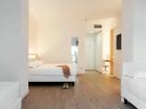 Standard Triple room with balcony