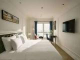 Superior room with city view