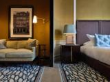 Suite with city view