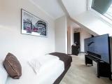 Standard Triple room with balcony