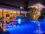 Family Suite with pool view