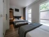 (Non-guaranteed Window) Quadruple room